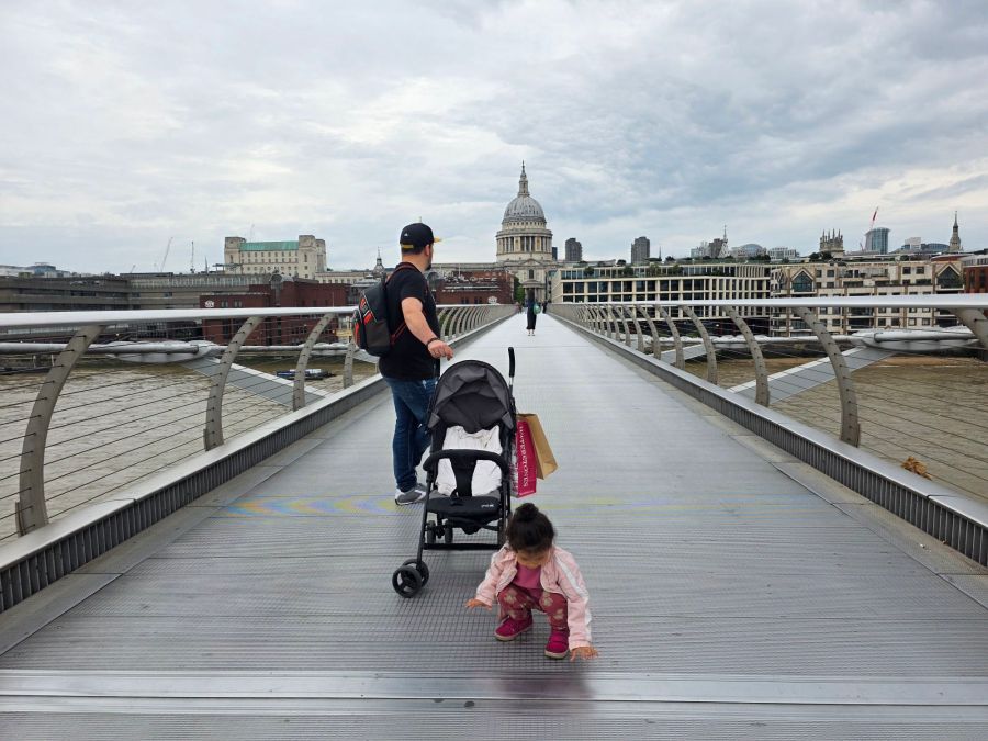 A Sweet Sunday on the Millennium&nbsp;Bridge